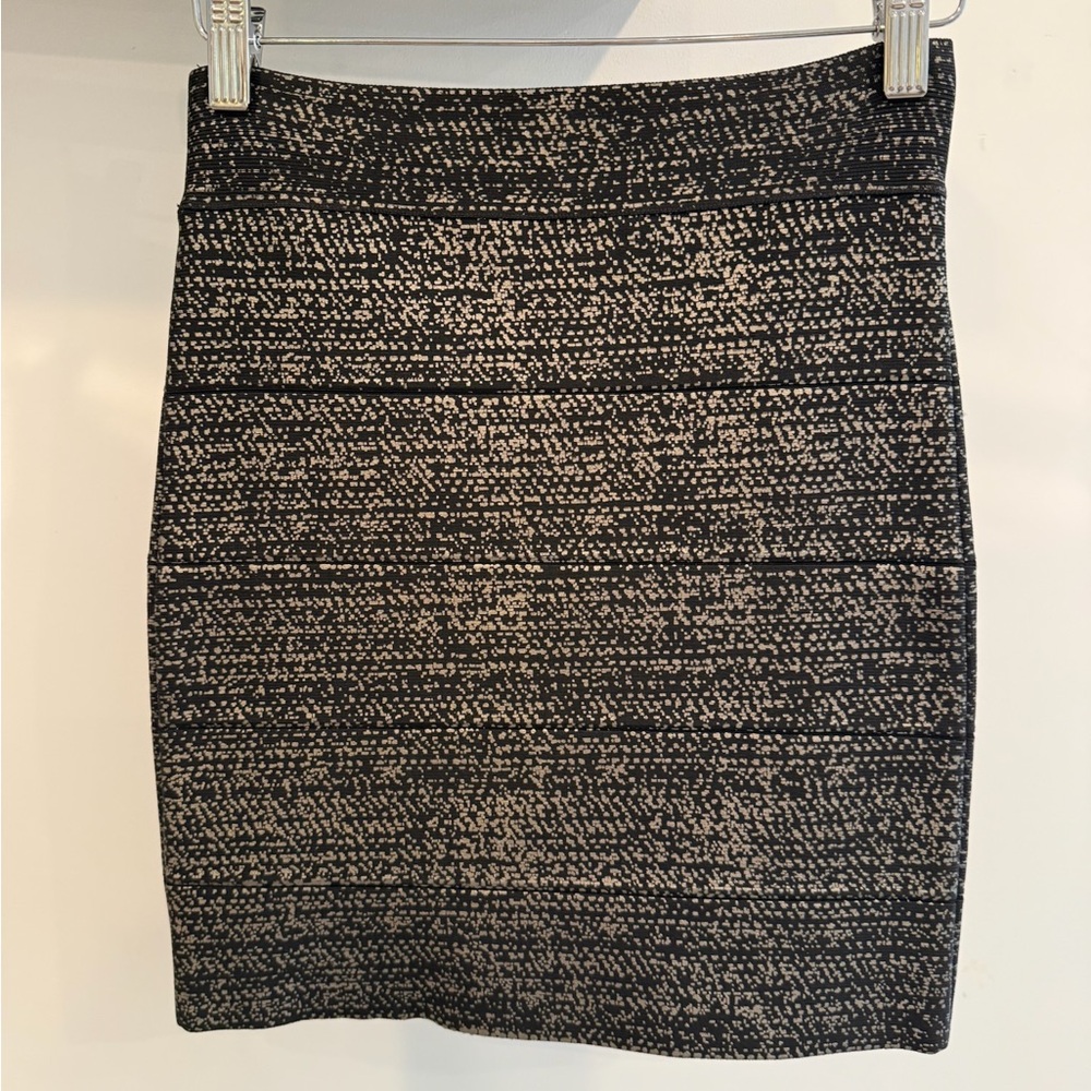 BCBGMaxAzria Black and Cream Pencil Skirt